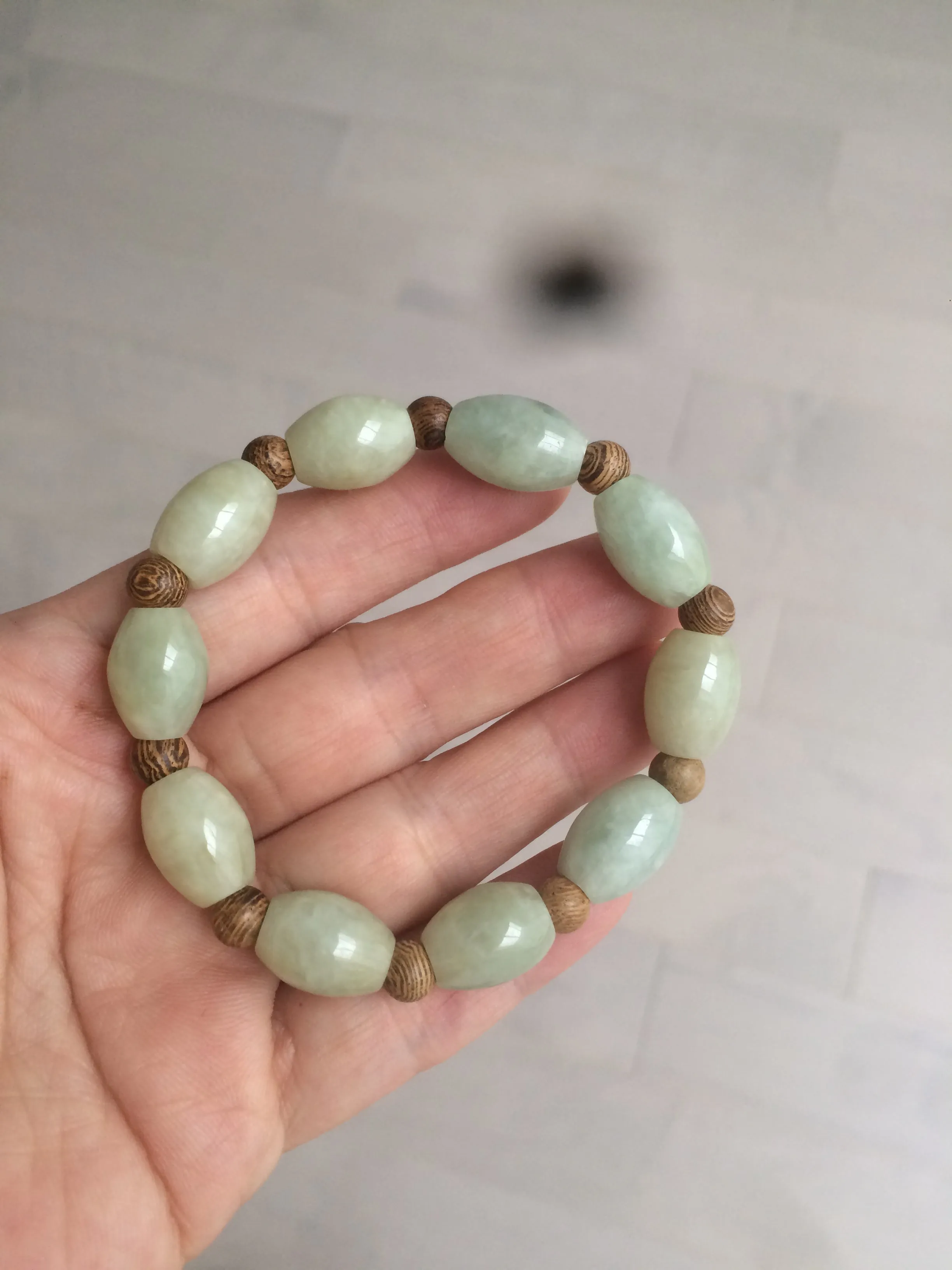 13x10mm 100% natural type A green jadeite jade olive shape(LU LU TONG) beads bracelet C33