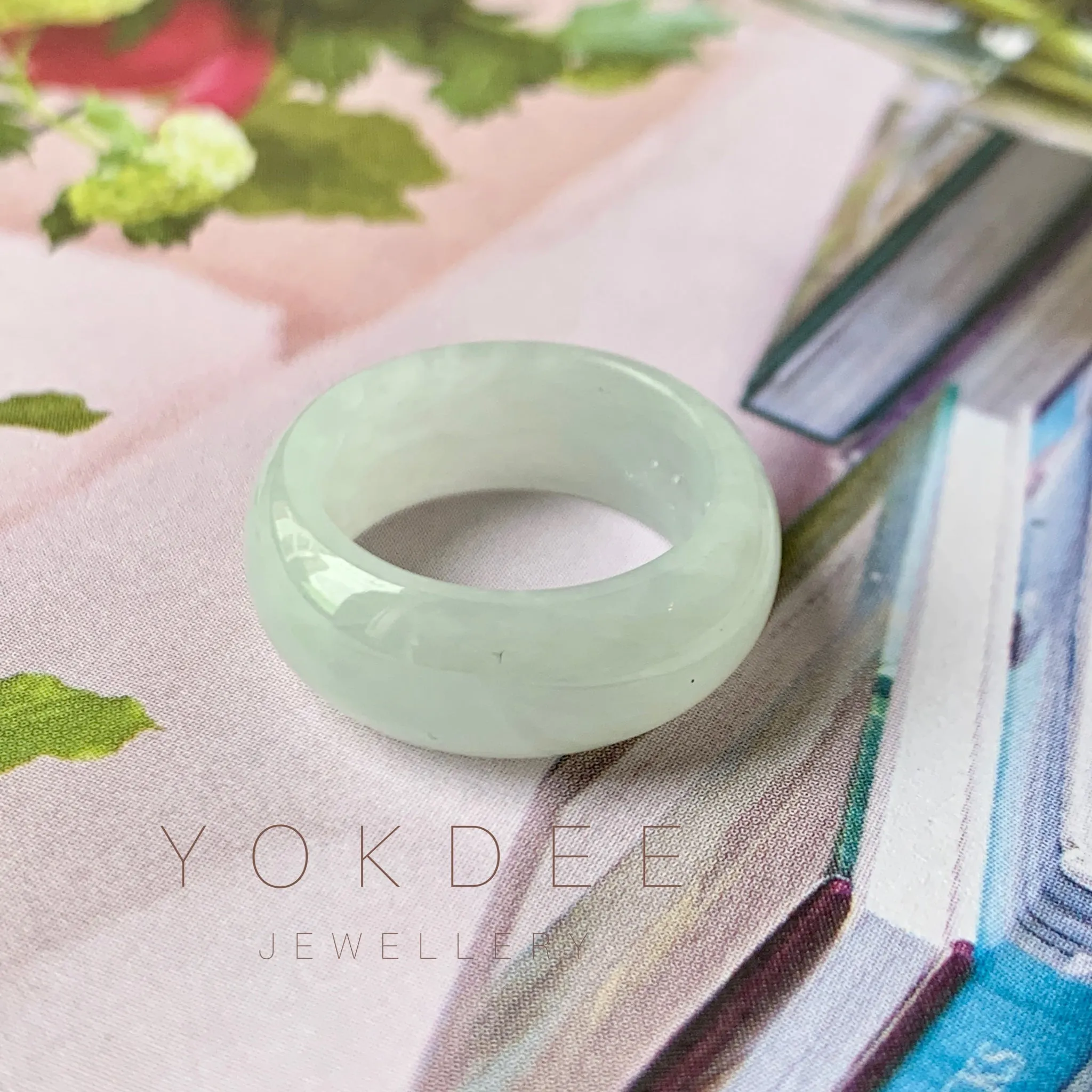 15mm A-Grade Natural Light Green Jadeite Ring Band No.162239