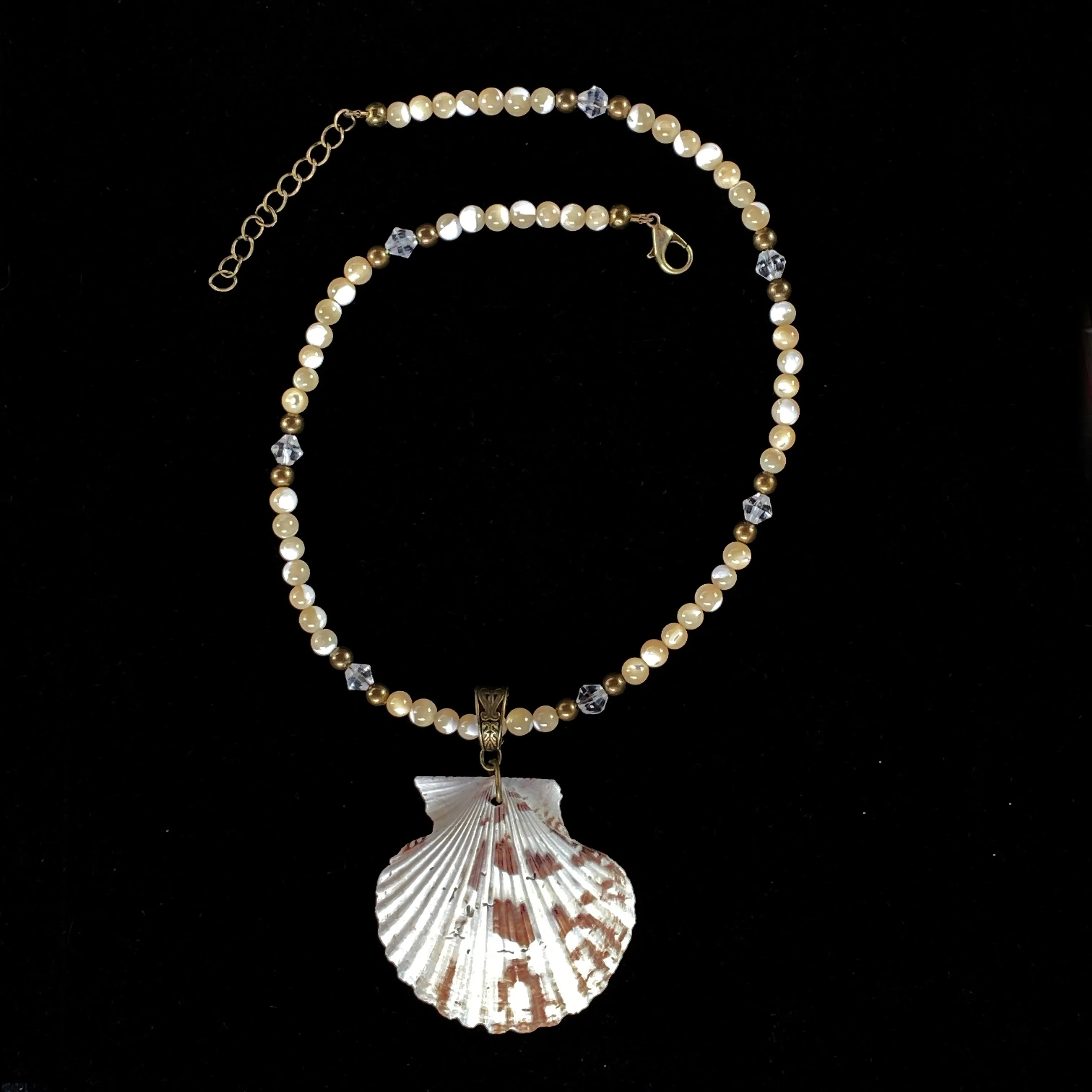 Beaded Mother of Pearl Necklace with Shell Pendant