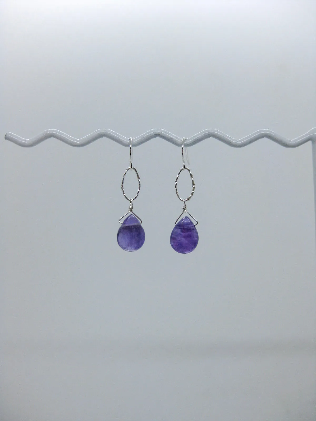 Chrysanthe: Amethyst Earrings - e588