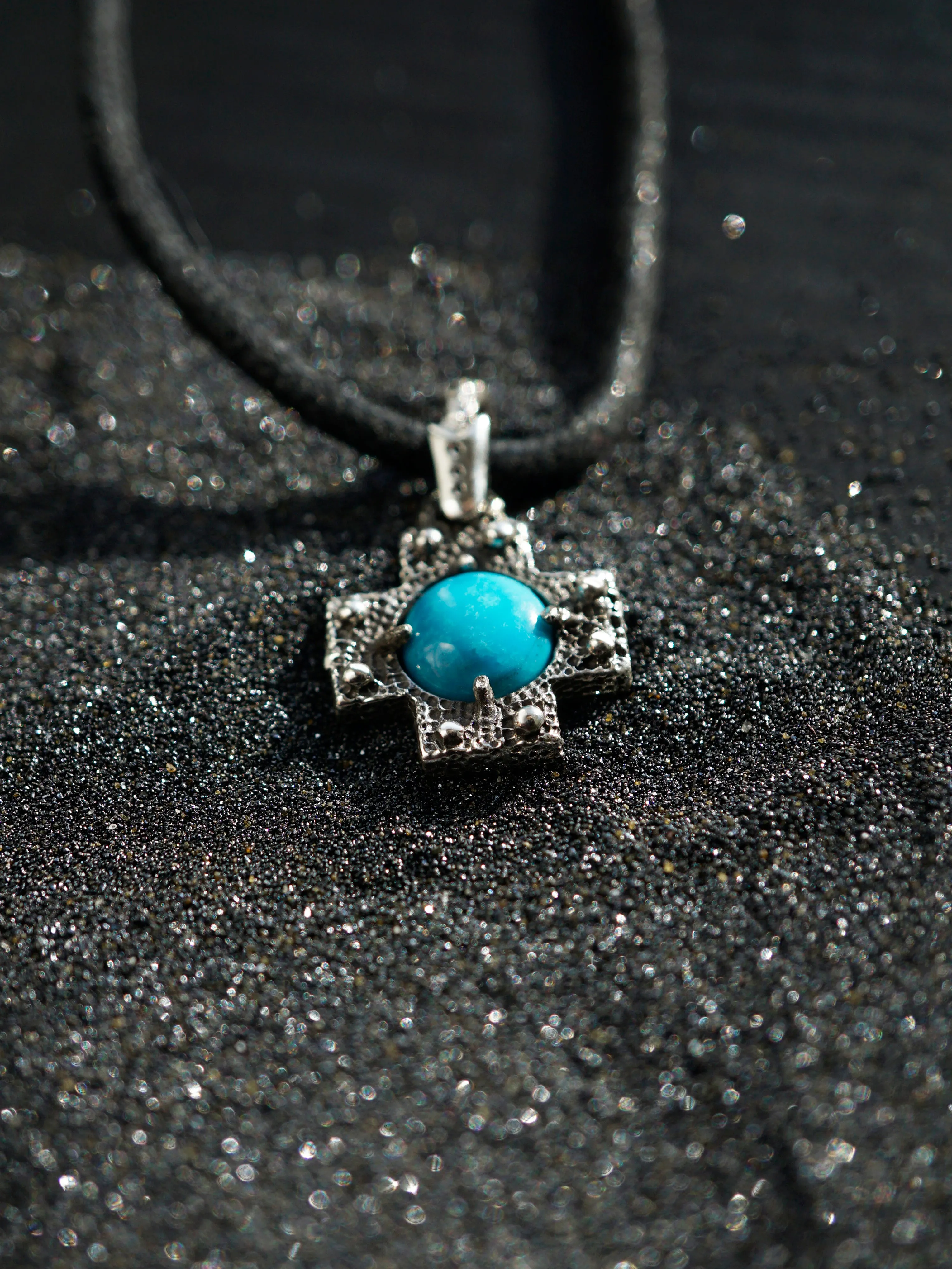 CROSS | Turquoise necklace