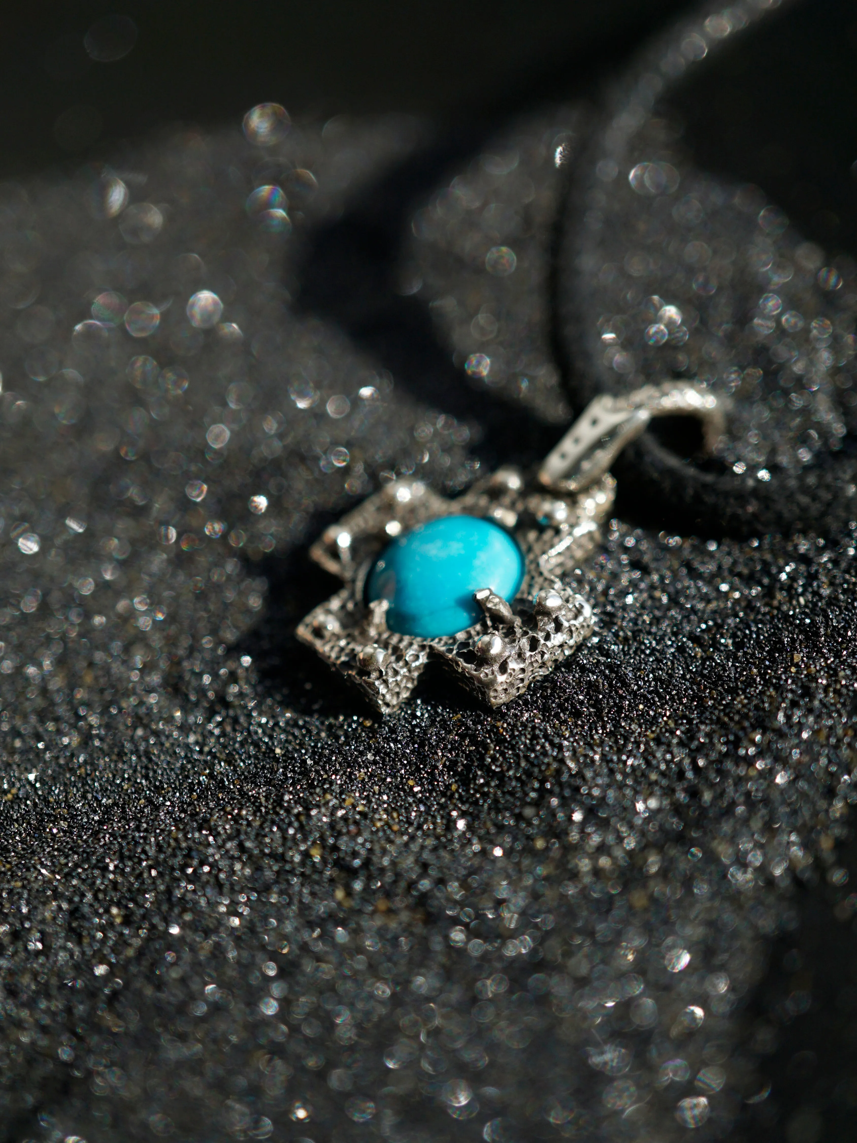 CROSS | Turquoise necklace