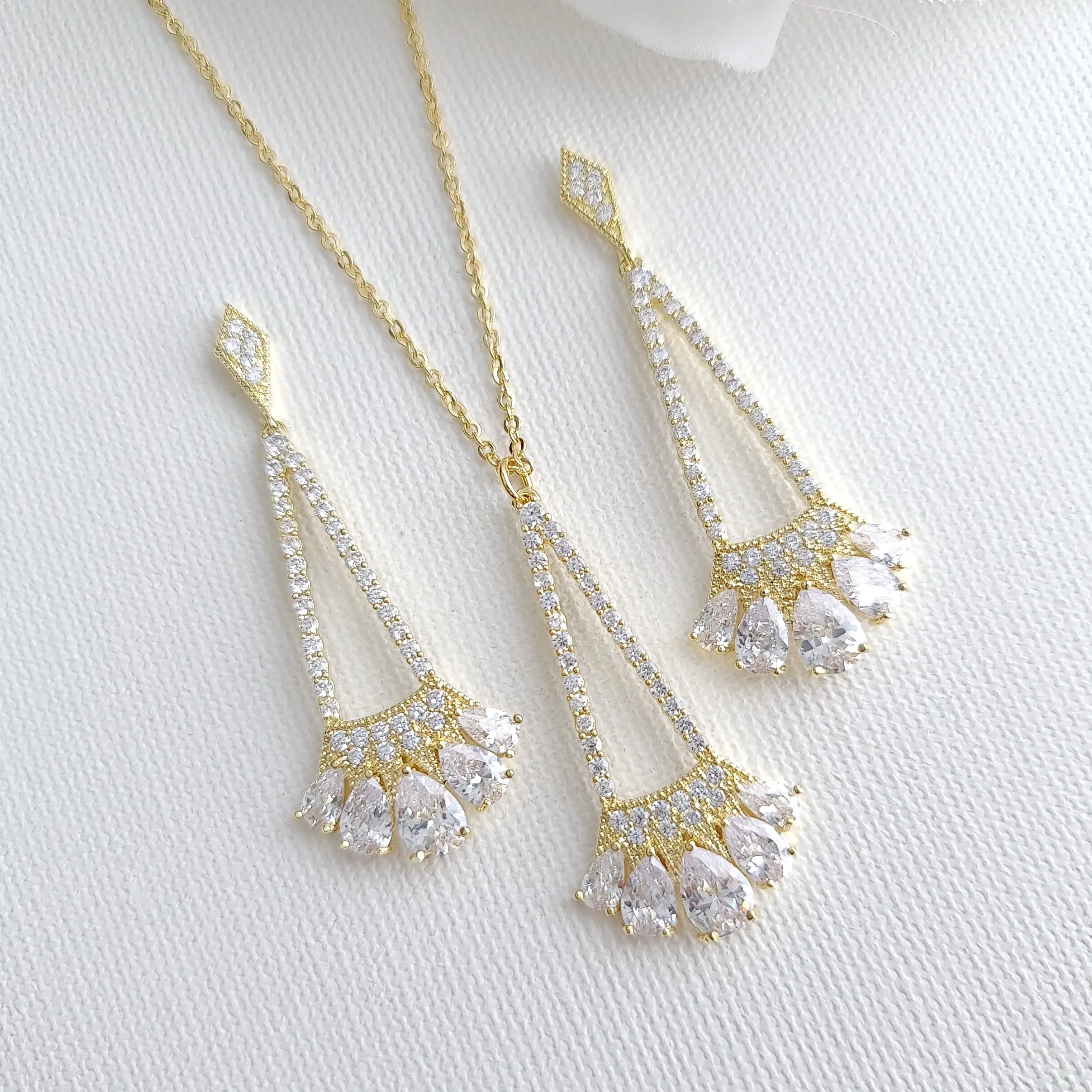 Drop Earrings and Necklace Set -Sydney