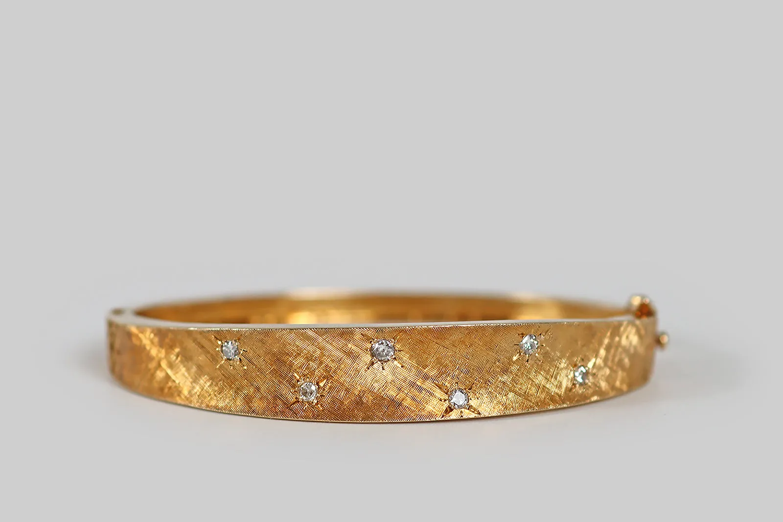 Florentine Bangle Bracelet with Diamond Stars