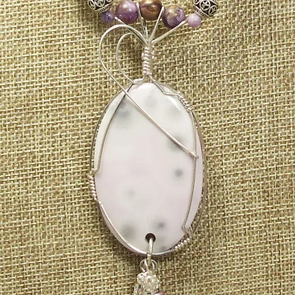 Gail Chalcedony Cabochon Pendant Necklace