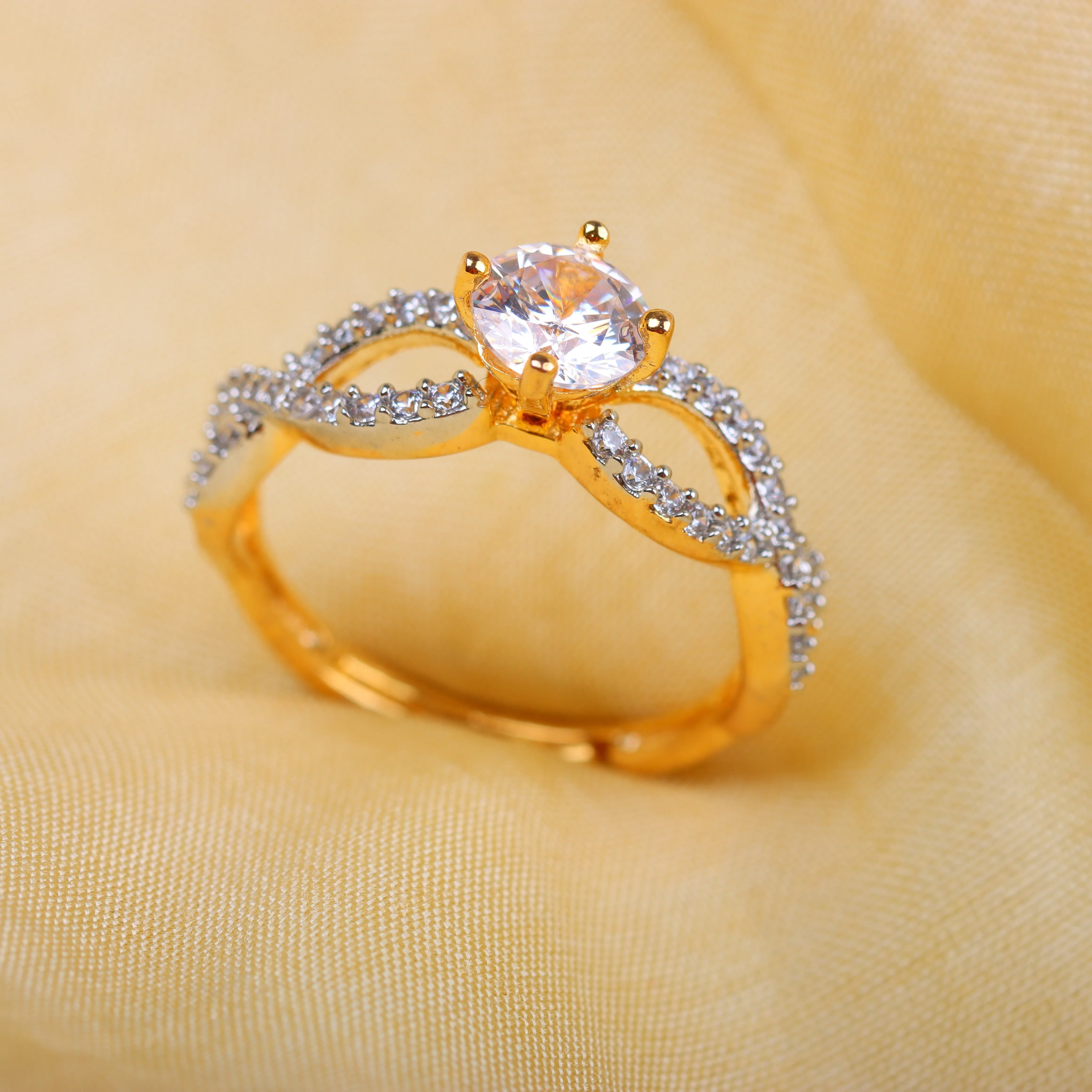 G.Silver Golden Solitaire Ring.