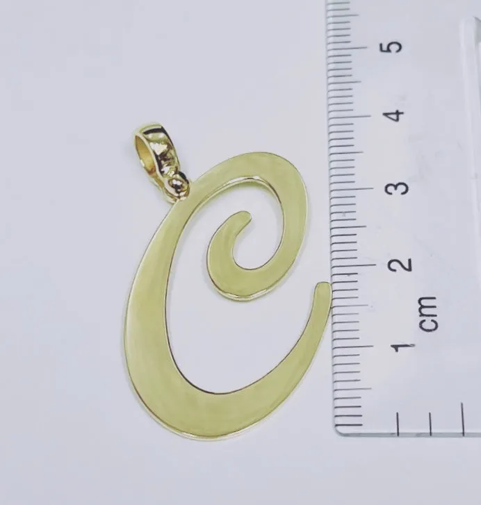 Initial pendant NC073