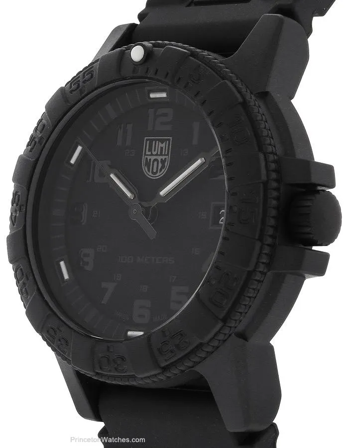 Luminox Midsize Leatherback Sea Turtle - Blackout - Rubber Strap - 100m - Date