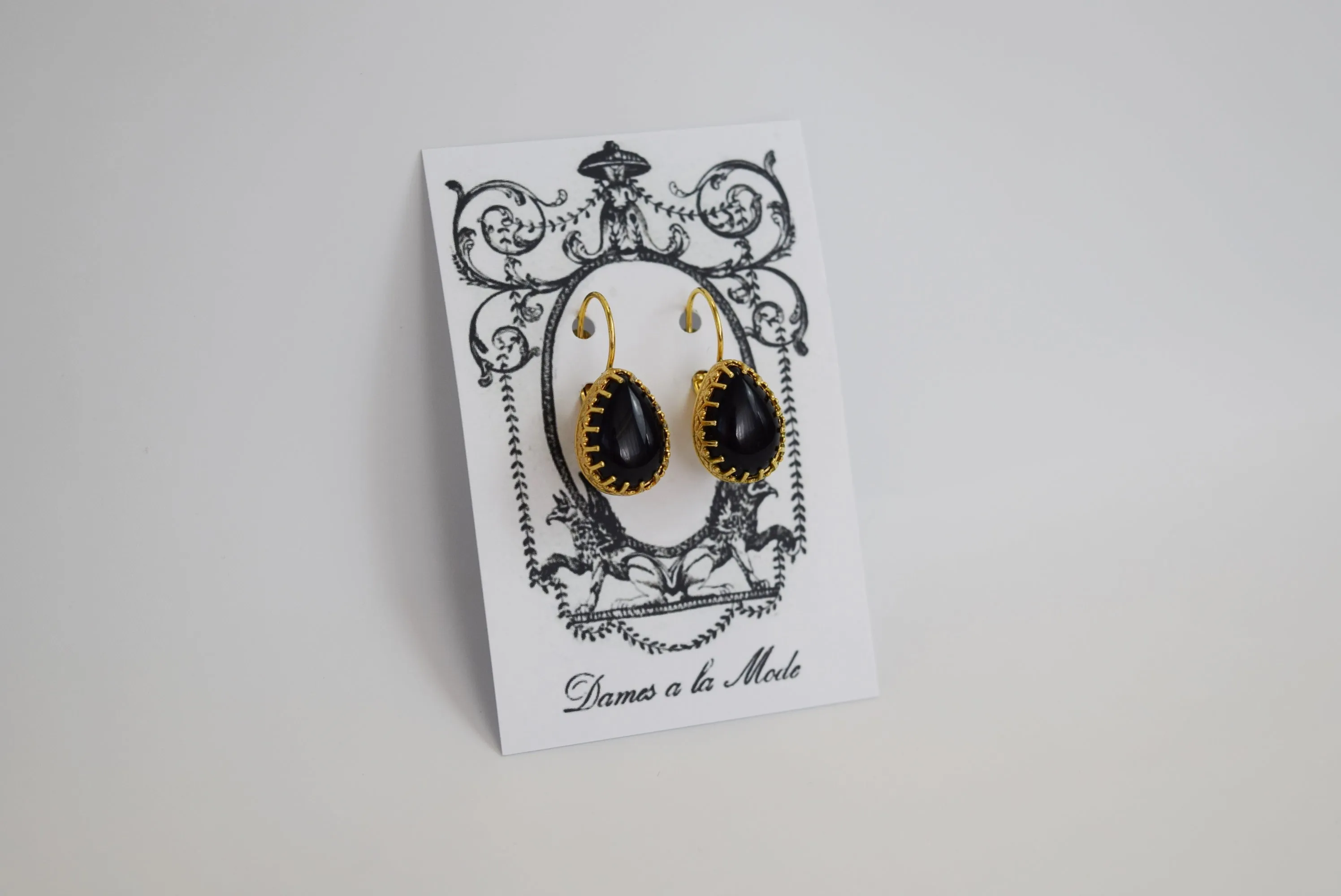 Onyx Crown Earrings - Medium Teardrop