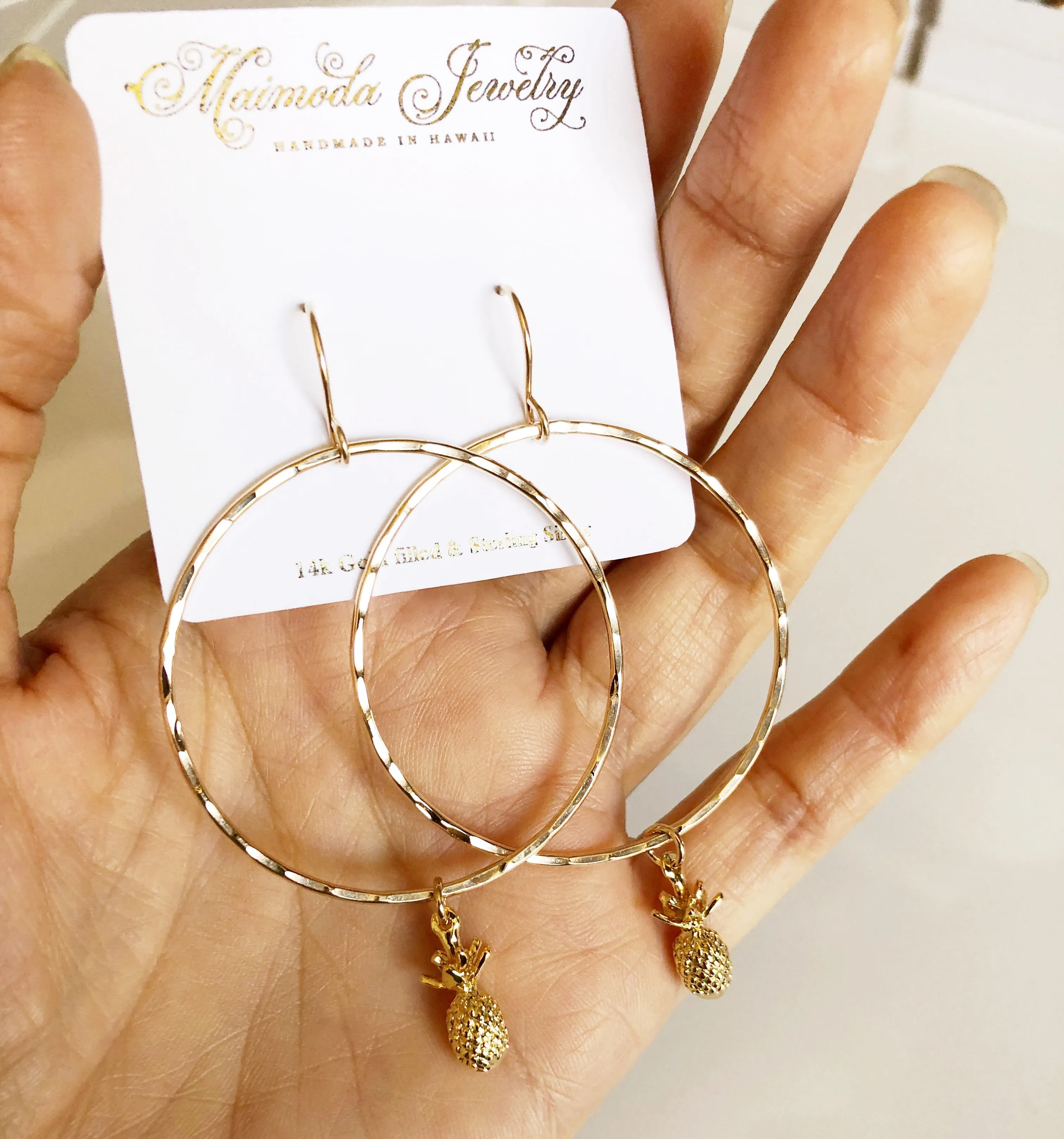 Pineapple hoop earrings (E456)