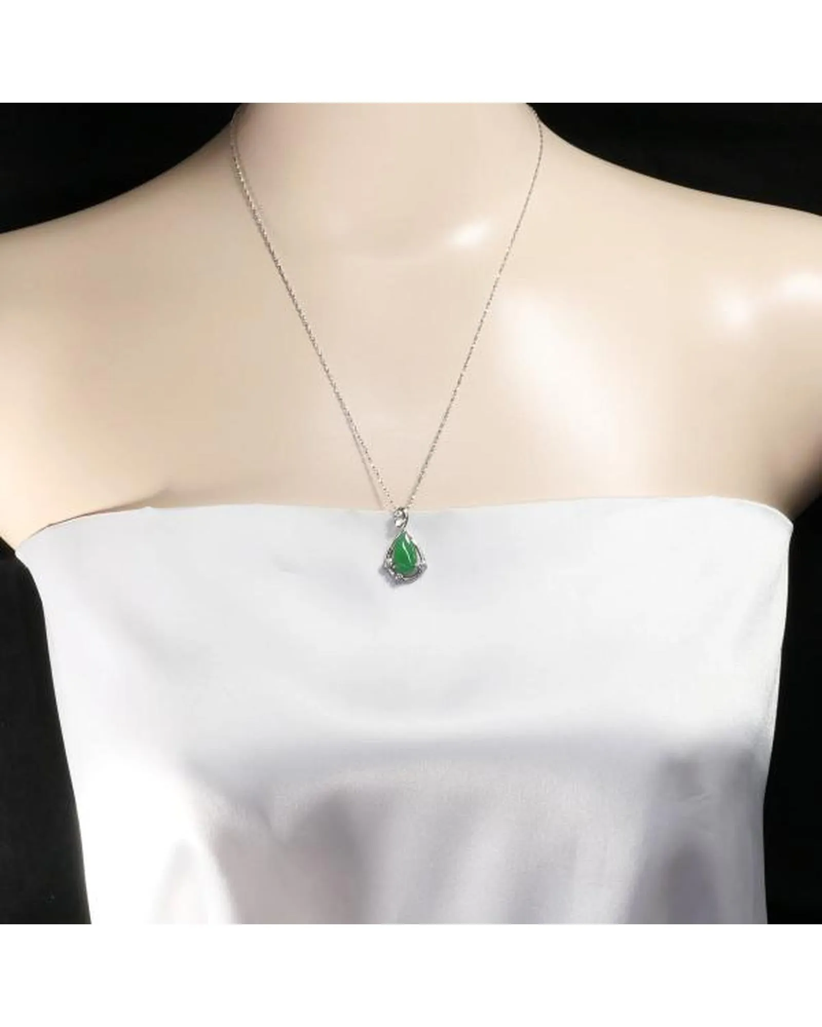 Platinum Necklace with Jade and Diamond Pendant