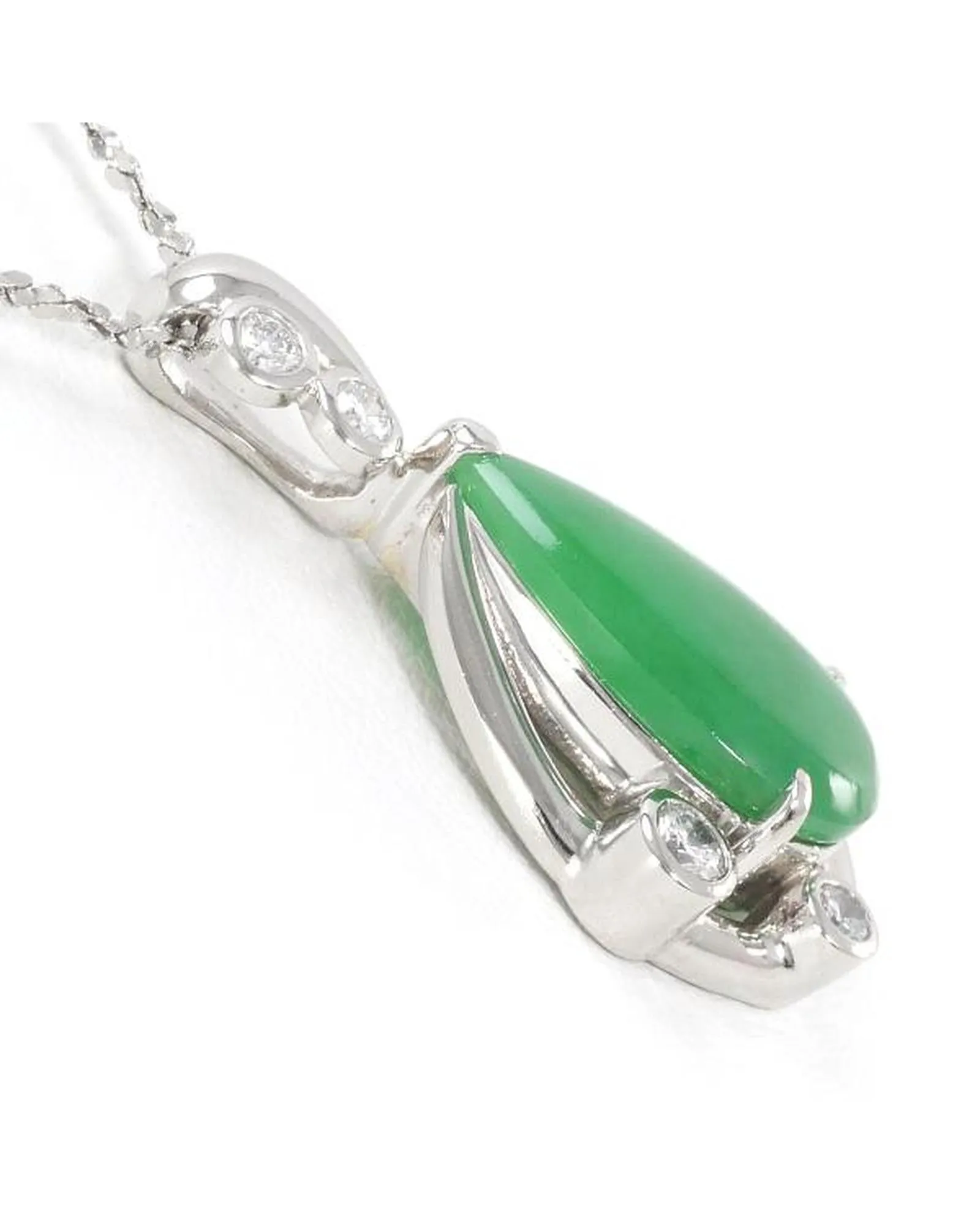 Platinum Necklace with Jade and Diamond Pendant