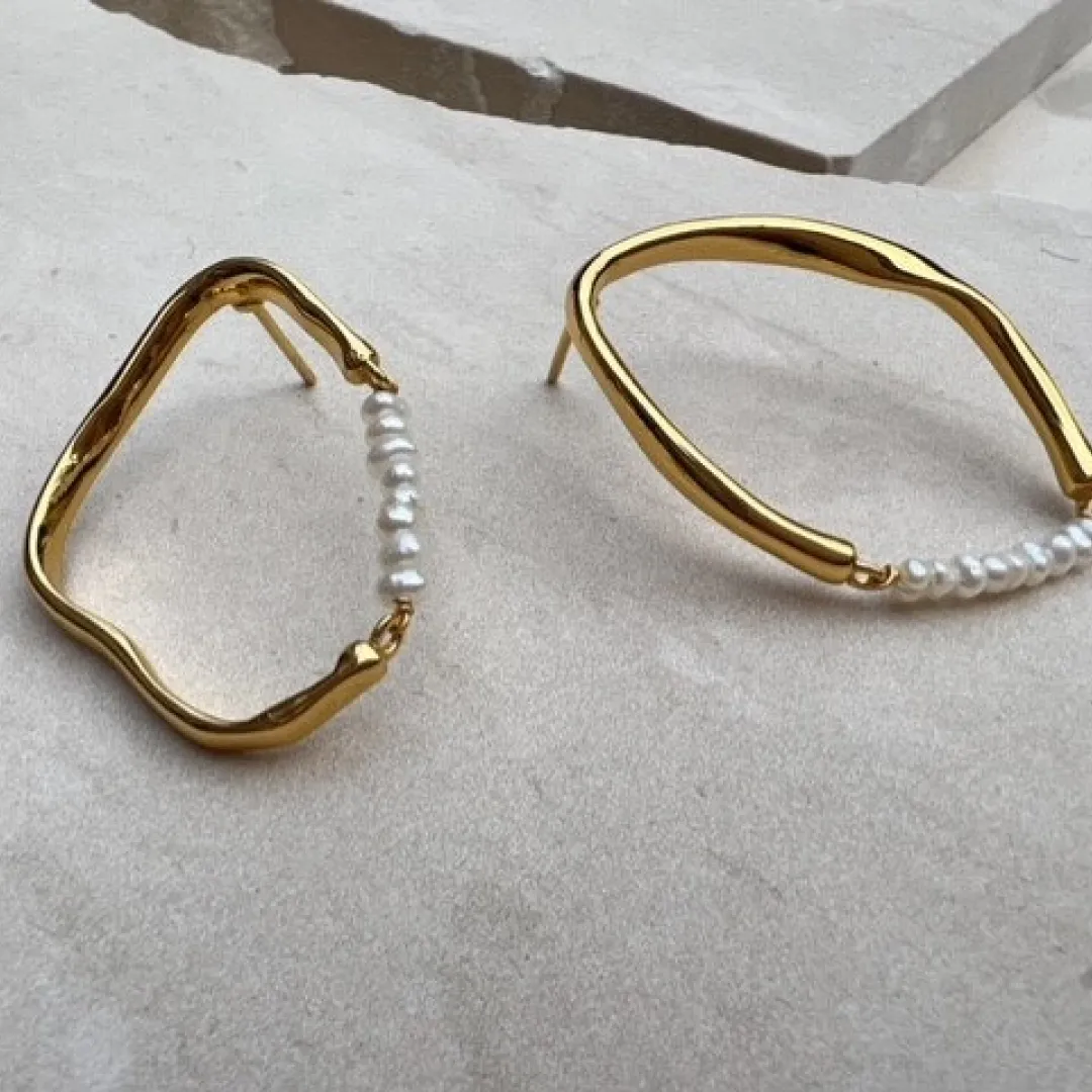 Thin Gold Thiva Hoop Earrings with Pearls