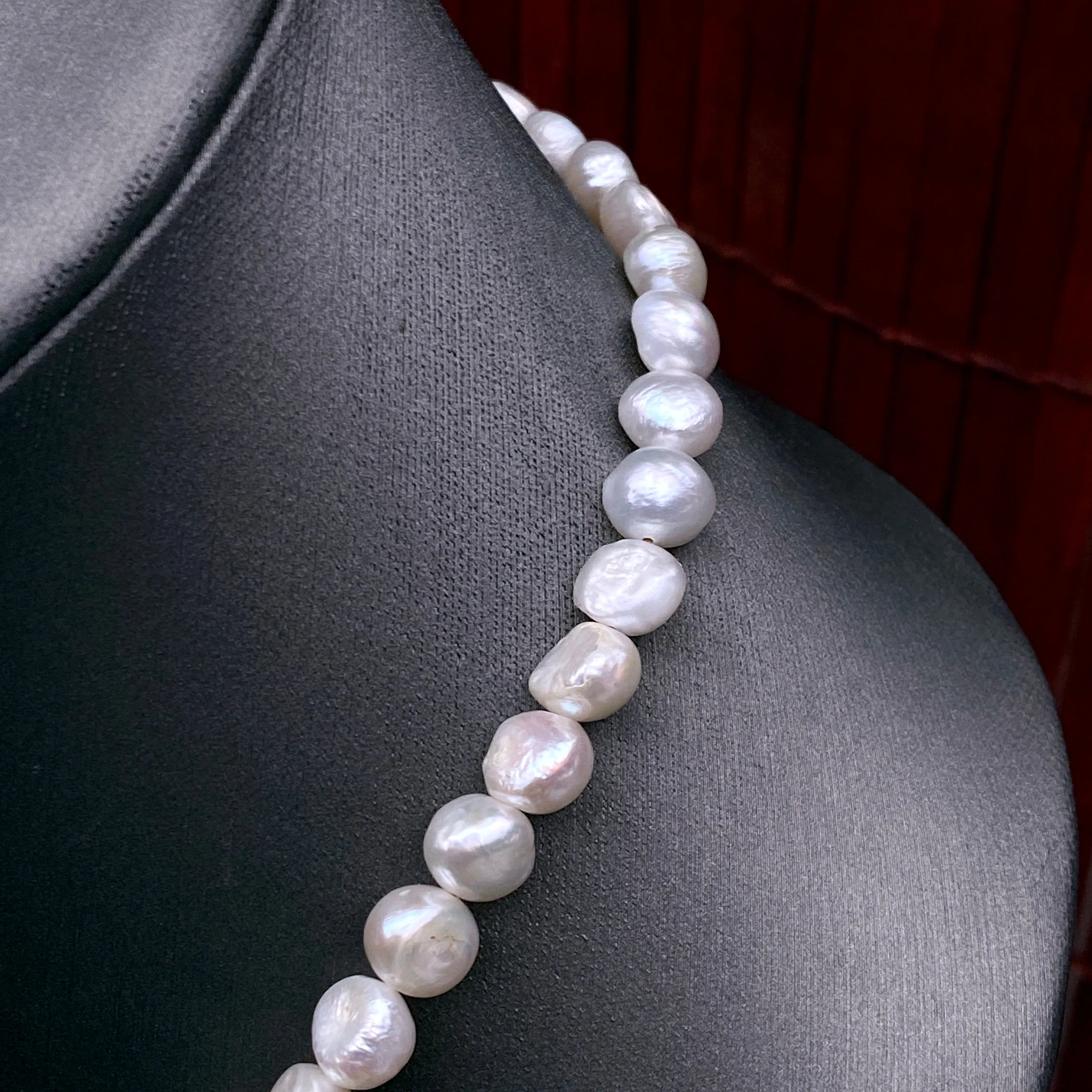 Tibetan Agate and Beaded Pearl Necklace