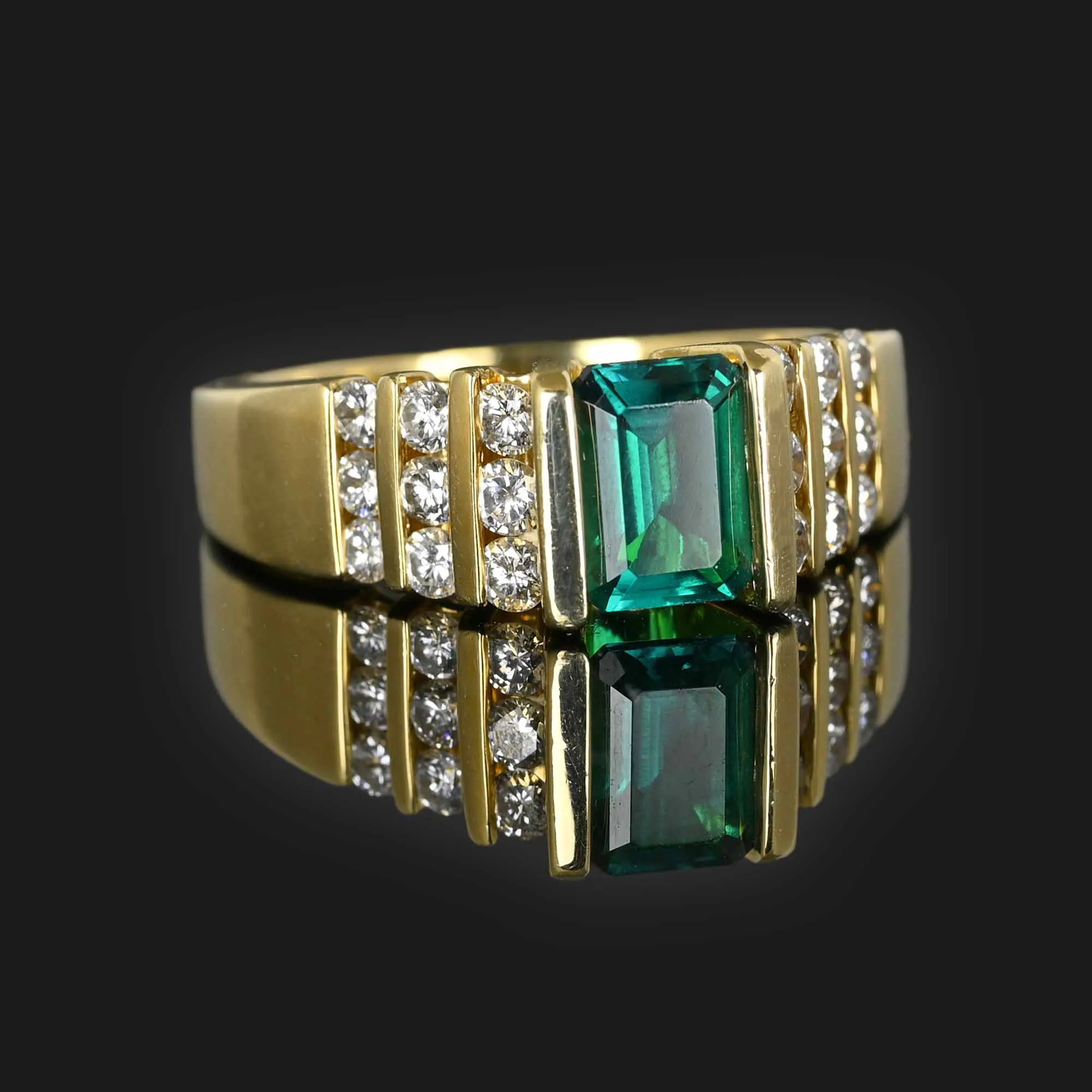 Vintage 14K Gold Emerald and Diamond Ring