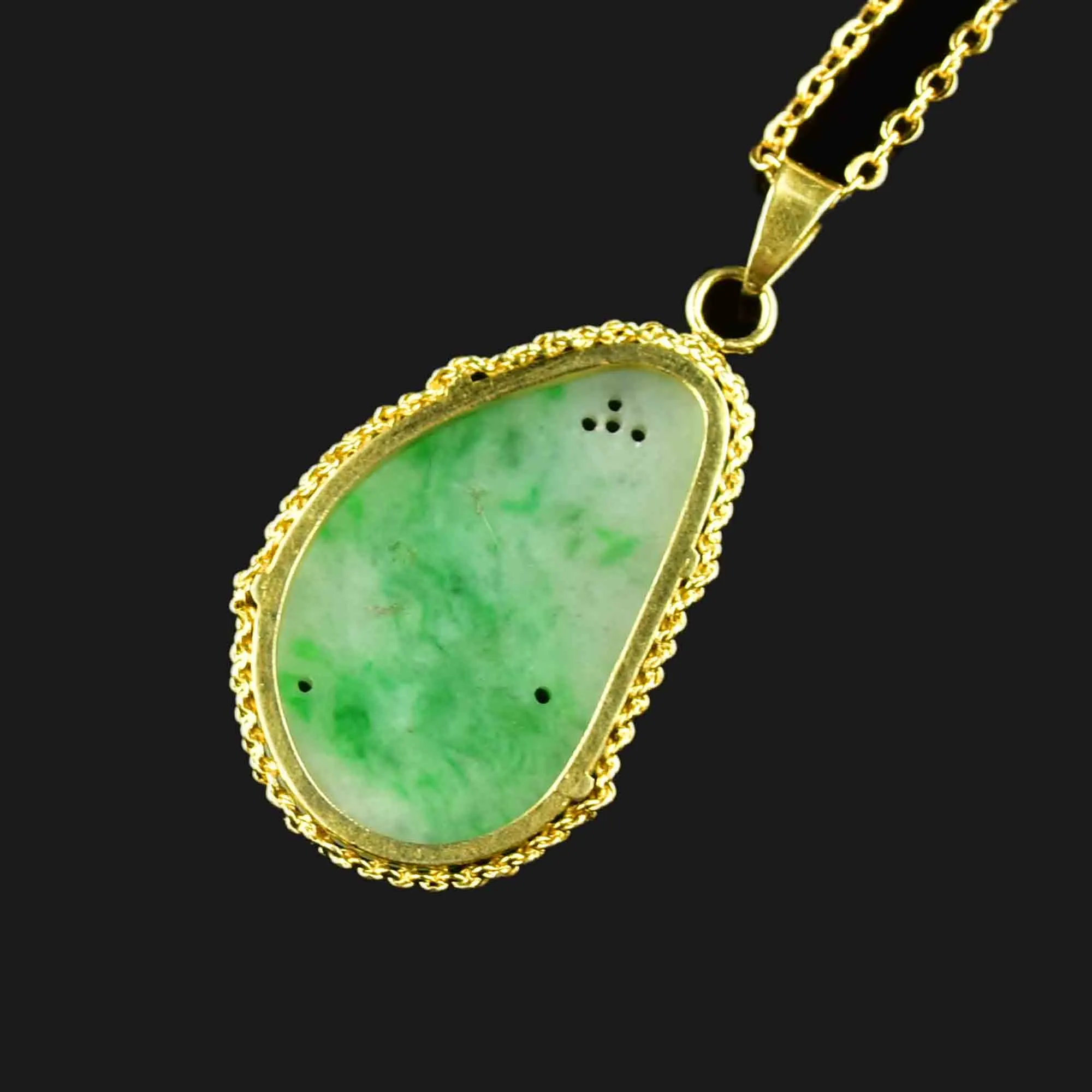 Vintage 14K Gold Pierced Carved Jade Pendant Necklace