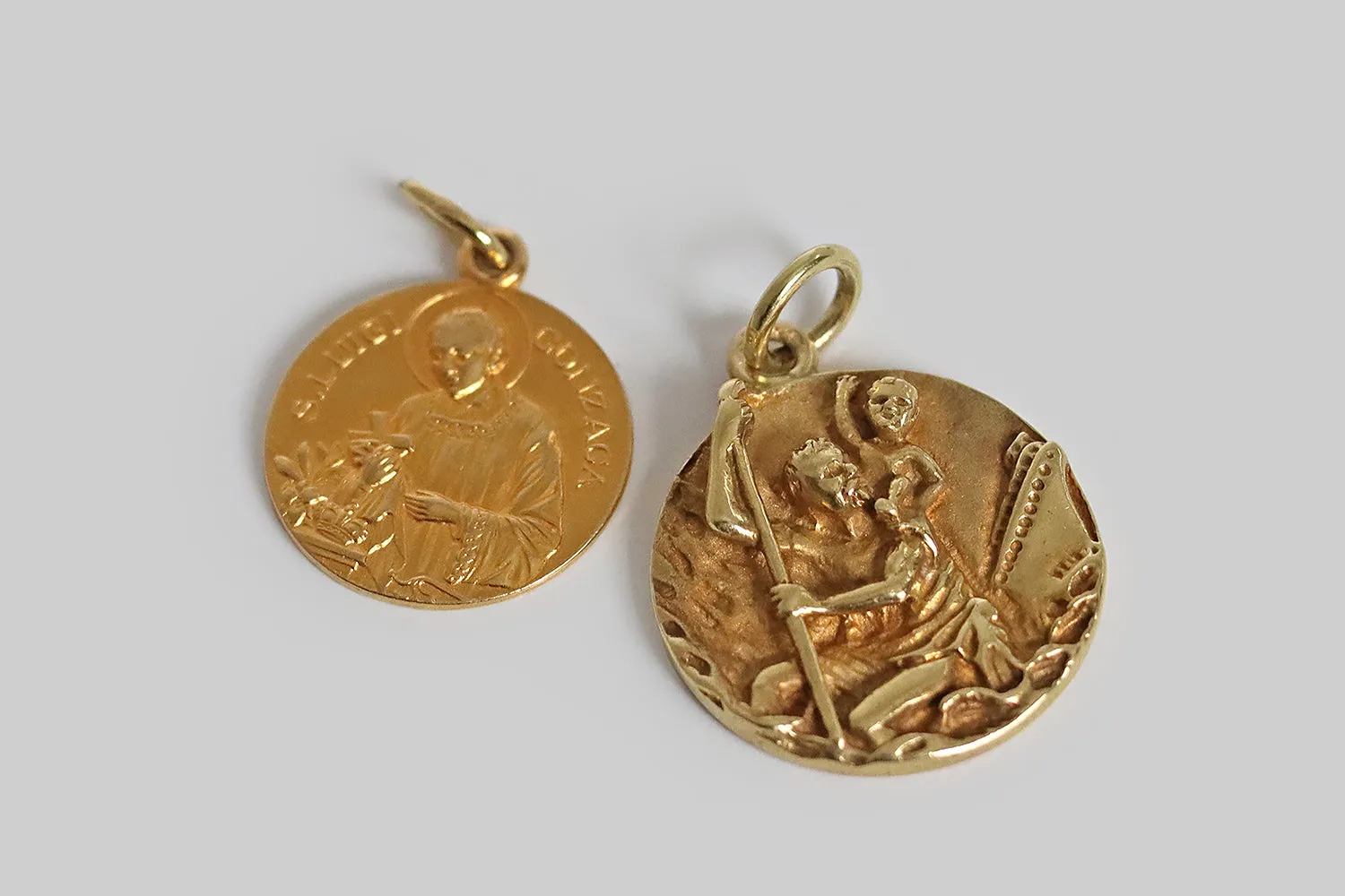 Vintage UnoAerre Saint Luigi Gonzaga Medal in 18K Gold